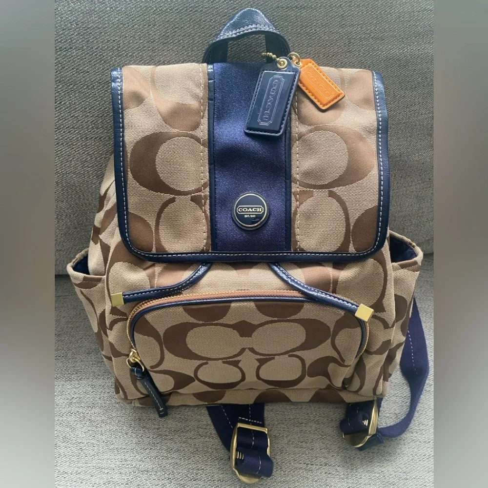 Authentic Coach Backpack - Picture 3 of 8